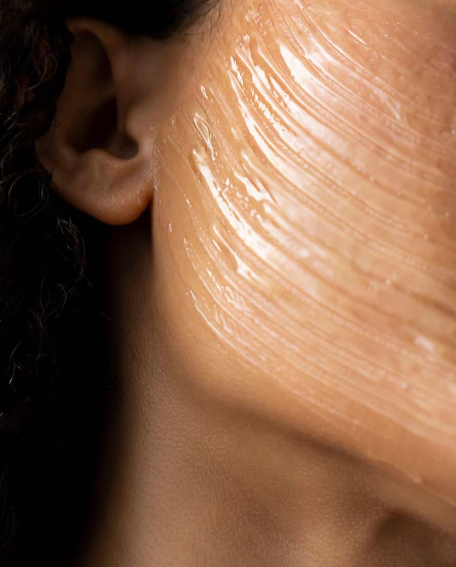 neue-geheimwaffe-fuer-erfrischte-haut-die-hydra-intensive-cooling-maske-von-is-clinical3